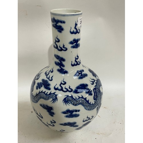 206 - A large Chinese blue and white dragon vase, height 34cm