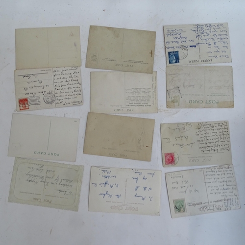 239 - A quantity of Vintage loose postcards, including topographical (boxful)