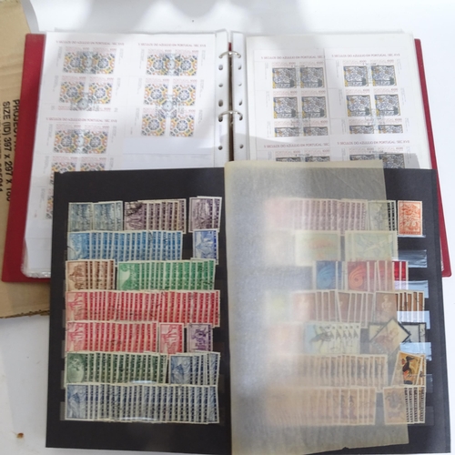 252 - A large quantity of Vintage postage stamps, albums etc (boxful)