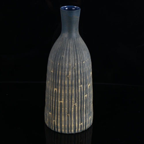 1608 - HEINER HANS KORTING, a Bauhaus Studio pottery vase, Dornburg Pottery, with incised decoration, circa... 