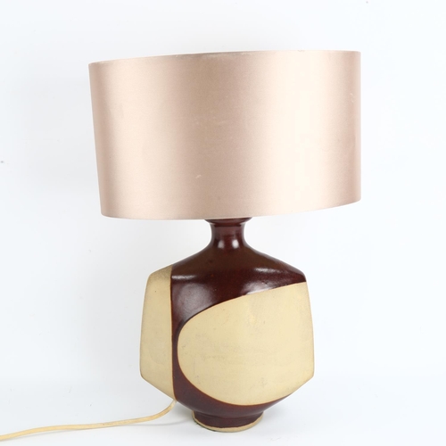 1613 - PETER ELLERY for Tremaen pottery, Cornwall, a Nanceddan studio pottery 1960s' table lamp.