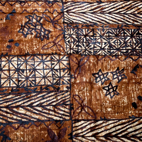 1042 - A Samoan Siapo bark cloth, approx 165cm x 145cm, bast cloth are made from 2 layers of the inner bark... 