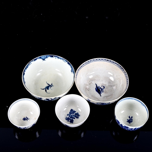 1092 - 5 x 18th century English blue and white porcelain bowls, including Worcester, largest diameter 12cm ... 