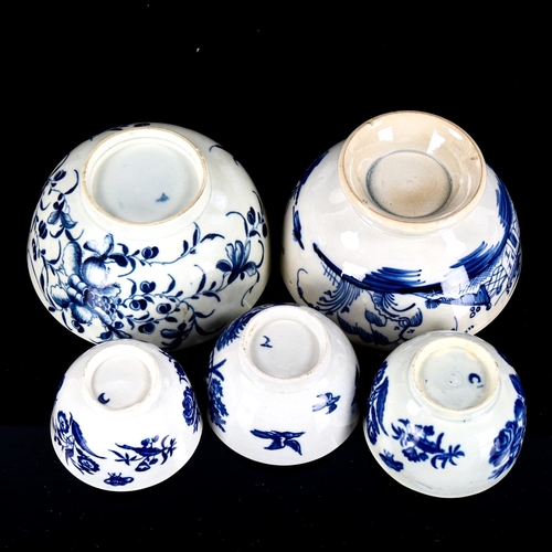 1092 - 5 x 18th century English blue and white porcelain bowls, including Worcester, largest diameter 12cm ... 