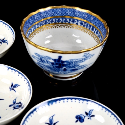 1095 - A group of 18th century blue and white dishes, tea bowls etc (9)