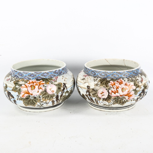 1140 - A pair of Chinese porcelain bowls, circa 1900, with hand painted decoration, signed under base, over... 