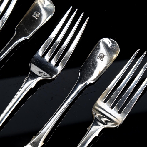 224 - A set of 6 George III silver Fiddle pattern dinner forks, probably by William Welch II, hallmarks Ex... 