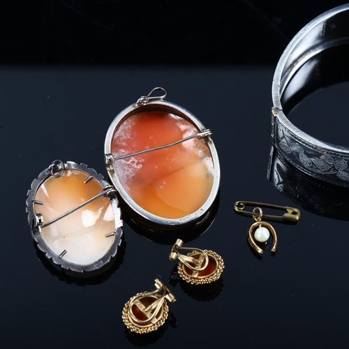 445 - Various jewellery, including 9ct gold cameo earrings, silver hinged bangle etc