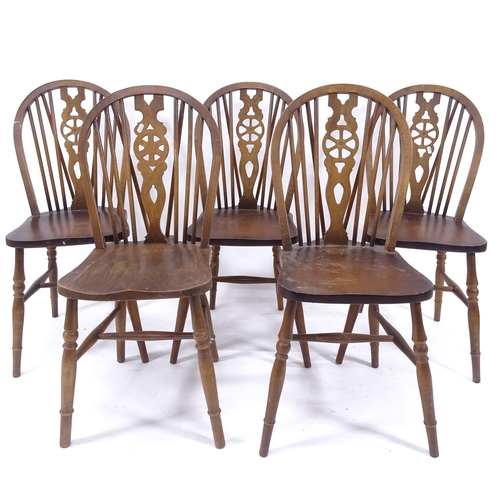 2021 - A set of 5 oak and elm-seated wheel-back dining chairs