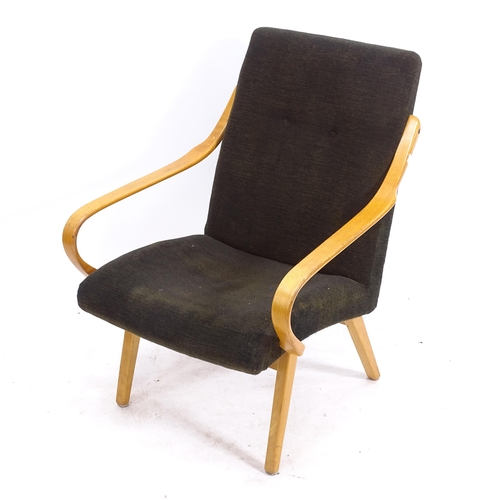 2138 - A mid-century lounge chair with bentwood arms, by Jaroslav Smidek for Ton