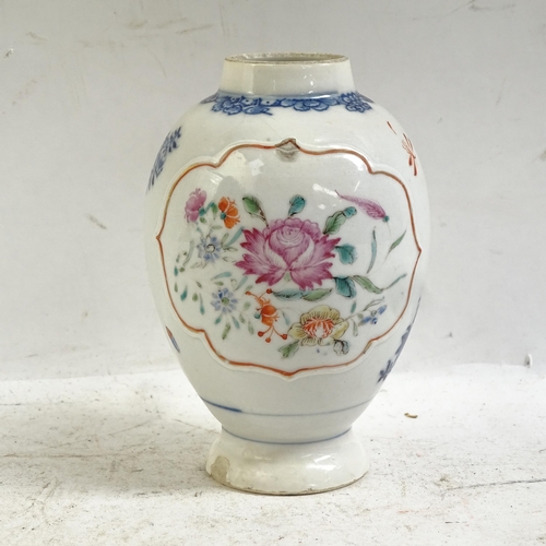 100 - A Chinese export porcelain baluster vase, and a small blue and white lotus bowl, diameter 11.5cm (2)