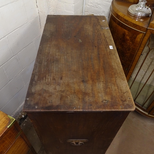 2018 - An early 20th century mahogany chest of 2 short and 3 long drawers, W102cm, H113cm, D56cm