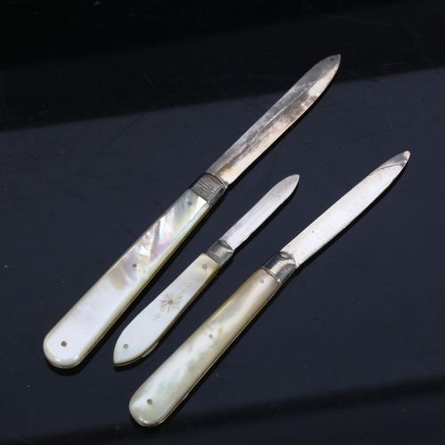 165 - 3 mother-of-pearl handled silver-bladed fruit knives (3)