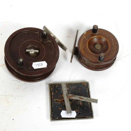 194 - An Allcock Aerialite Bakelite fishing reel, another reel, and an AA car badge (3)