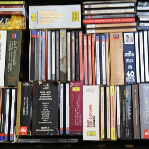 327 - A large quantity of Classical CDs (2 boxes)