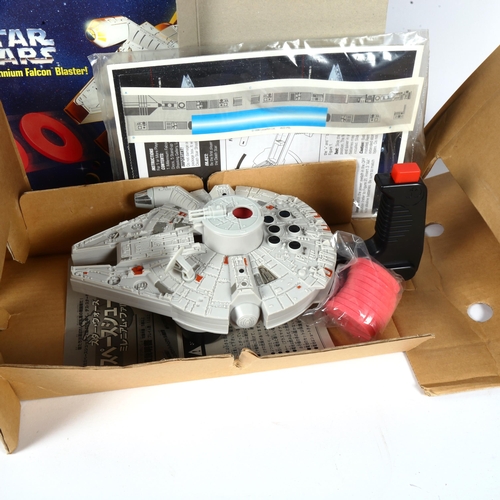 341 - Space Shooter Target Games Star Wars Millennium Falcon Blaster, boxed