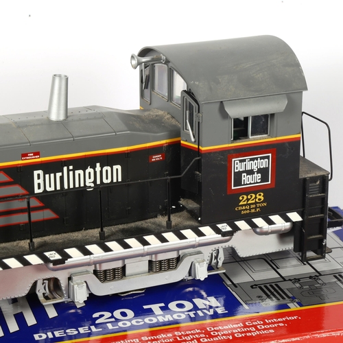 347 - A large USA Trains Mighty Moe R22051 Burlington Route 20 Ton diesel locomotive, boxed