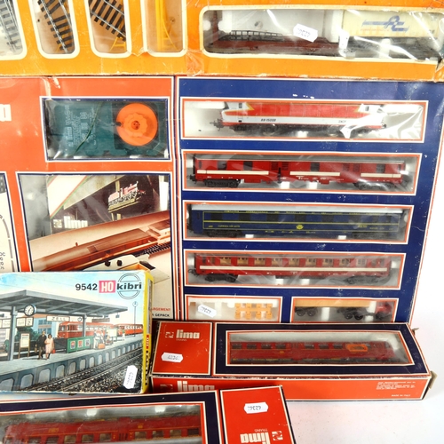 414 - Lima locomotive train sets, and Kibri 9542 station