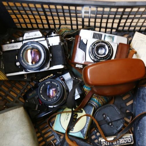 75 - Various cameras and binoculars, including Olympus OM40, Minolta XE-1 etc (boxful)