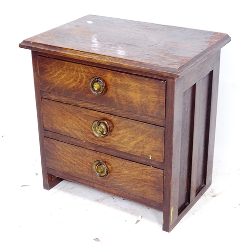 2316 - An early 20th century mahogany table-top chest of 3 drawers, W49cm, H48cm, D33cm