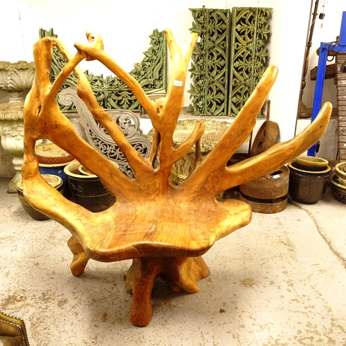 2649 - A large root carved chair, W142cm