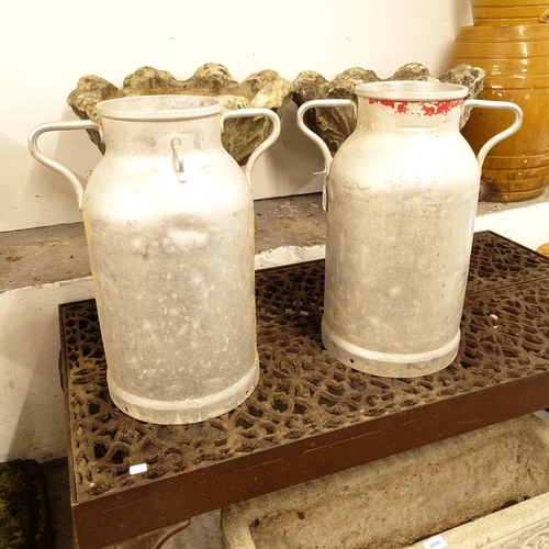 2689 - A pair of French galvanised metal 2-handled milk churns, H50cm