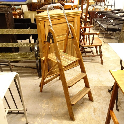 2727 - A Vintage pine step ladder