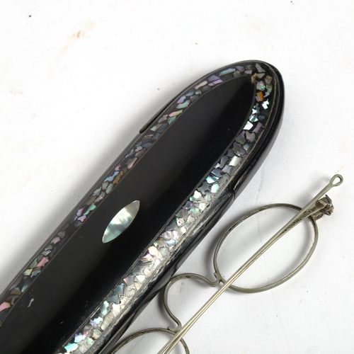 816 - An abalone inlaid black lacquered papier mache spectacles case, length 15cm