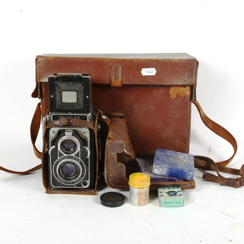 72 - ZEISS IKON - a Vintage Ikoflex twin lens camera, in leather case