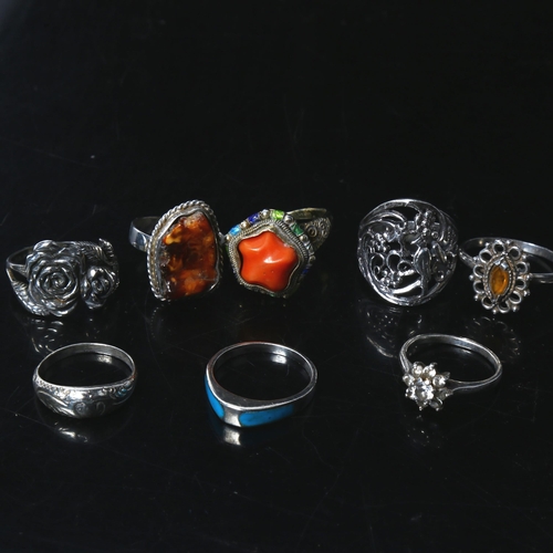 1061 - 10 various plain and stone set silver dress rings