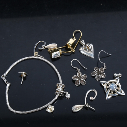 1086 - Various silver earrings, pendants, bracelet etc