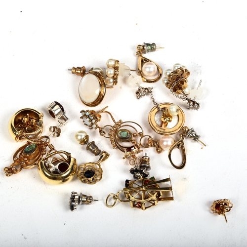 1180 - Various 9ct gold earrings and pendants