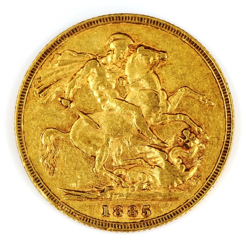 101 - A Victoria 1885 gold full sovereign coin, Young Head, 7.9g