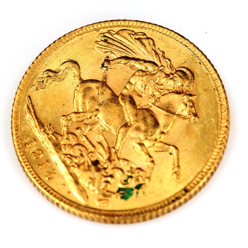 103 - A George V 1914 gold full sovereign coin, 7.9g