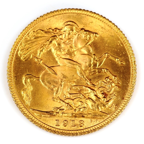 105 - A George V 1913 gold full sovereign coin, 7.9g