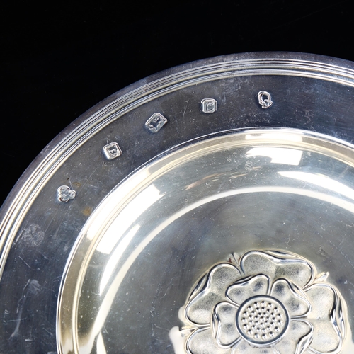 160 - A graduated pair of Elizabeth II silver Tudor Rose armada dishes, by C J Vander Ltd, hallmarks Londo... 