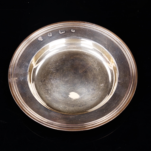 217 - An Elizabeth II silver Armada dish, by C J Vander Ltd, hallmarks London 1978, diameter 14.5cm, 6oz