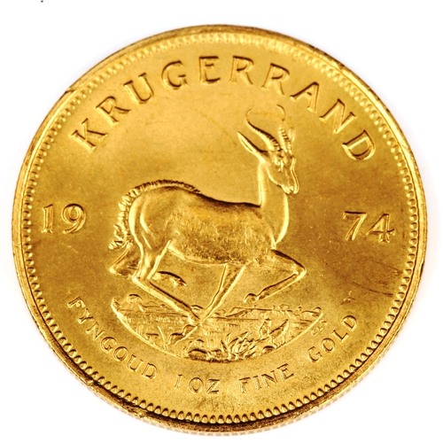 81 - A 1974 South African 1oz fine gold Krugerrand coin, 33.95g