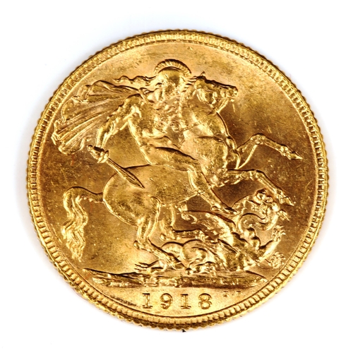 87 - A George V 1918 gold full sovereign coin, India, Bombay Mint, 7.9g