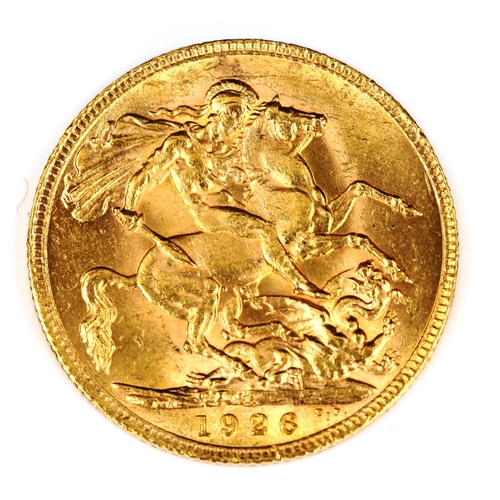 90 - A George V 1926 gold full sovereign coin, South Africa Mint, 7.9g