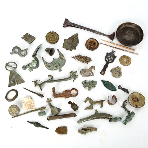 1050 - ANTIQUITIES - a collection of bronze artefacts