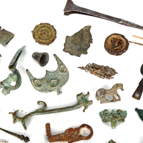 1050 - ANTIQUITIES - a collection of bronze artefacts