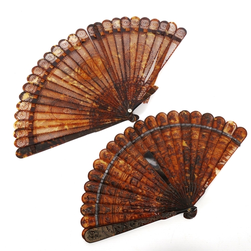 1139 - 2 early 19th century Chinese tortoiseshell brise fans, length 22cm and 18.5cm (2) (A/F)