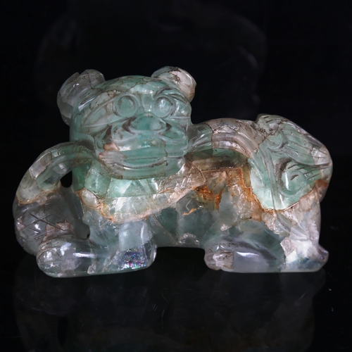 1426 - A Chinese green flourite quartz Dog of Fo, length 14cm