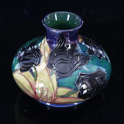 1432 - MOORCROFT POTTERY - a Black Tulip pattern squat vase, height 10.5cm