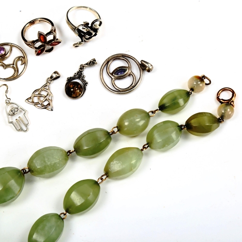 724 - Various silver jewellery and a green hardstone necklace