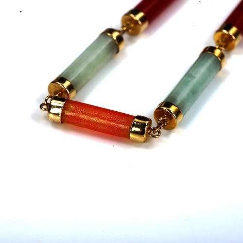 731 - A modern Chinese 9ct gold jade panel bracelet, length 19cm, 6.5g