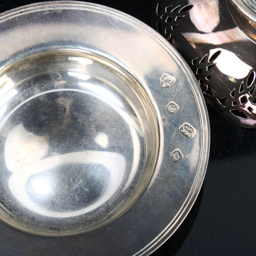 787 - A small Elizabeth II silver Armada dish, and a small pedestal bon bon dish, diameter 12cm, 6.6oz tot... 