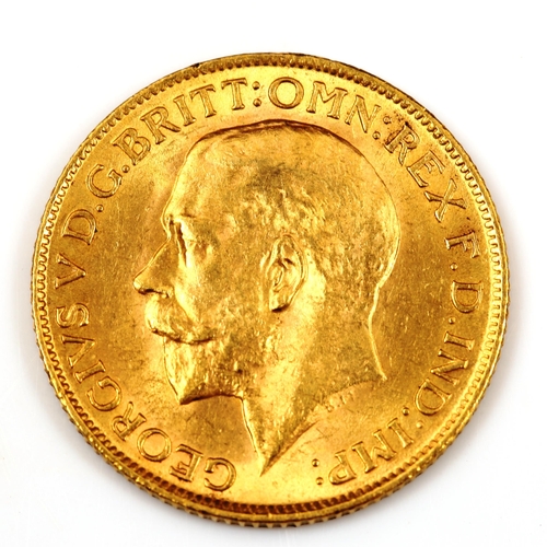 113 - A George V 1913 gold full sovereign coin, 7.9g