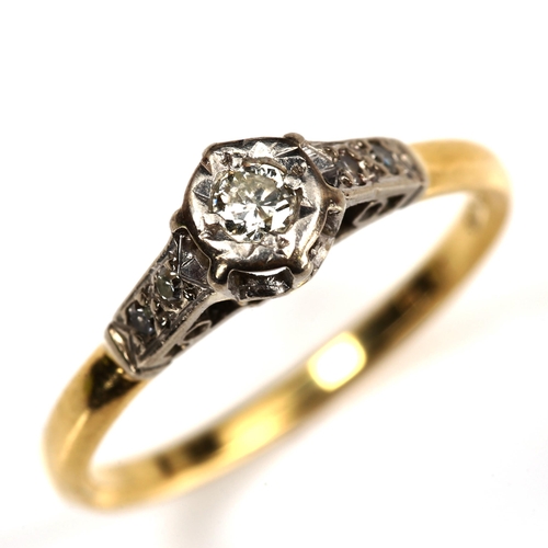 191 - An 18ct gold 0.1ct solitaire diamond ring, set with modern round brilliant-cut diamond and single-cu... 